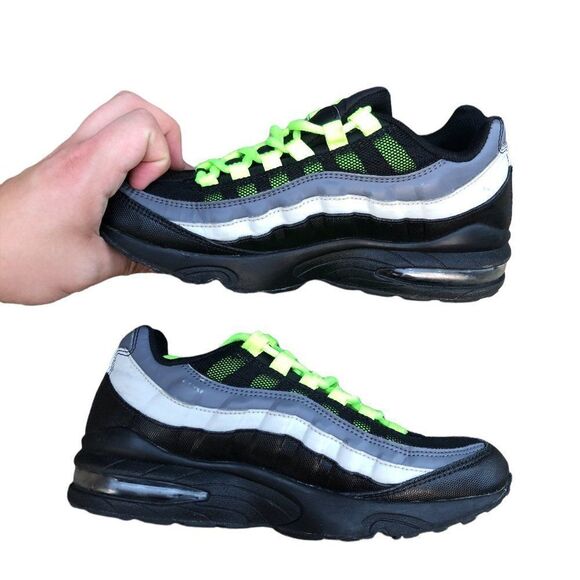 Rare 2018 nike air max 95 black volt size 8.5 - Picture 3 of 16